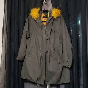 🎉4 for $30🎉 Zara Basic Faux Fur Hooded Parka